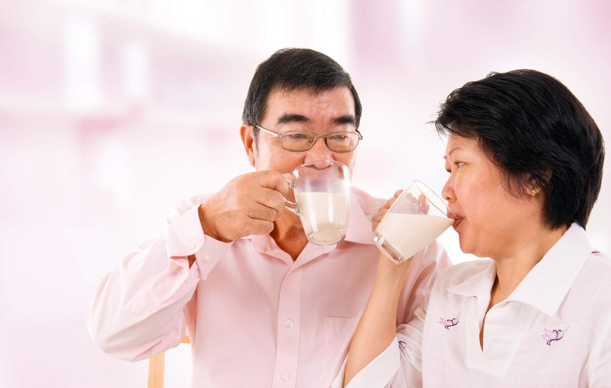 Kết hợp sữa đậu nành và vận động