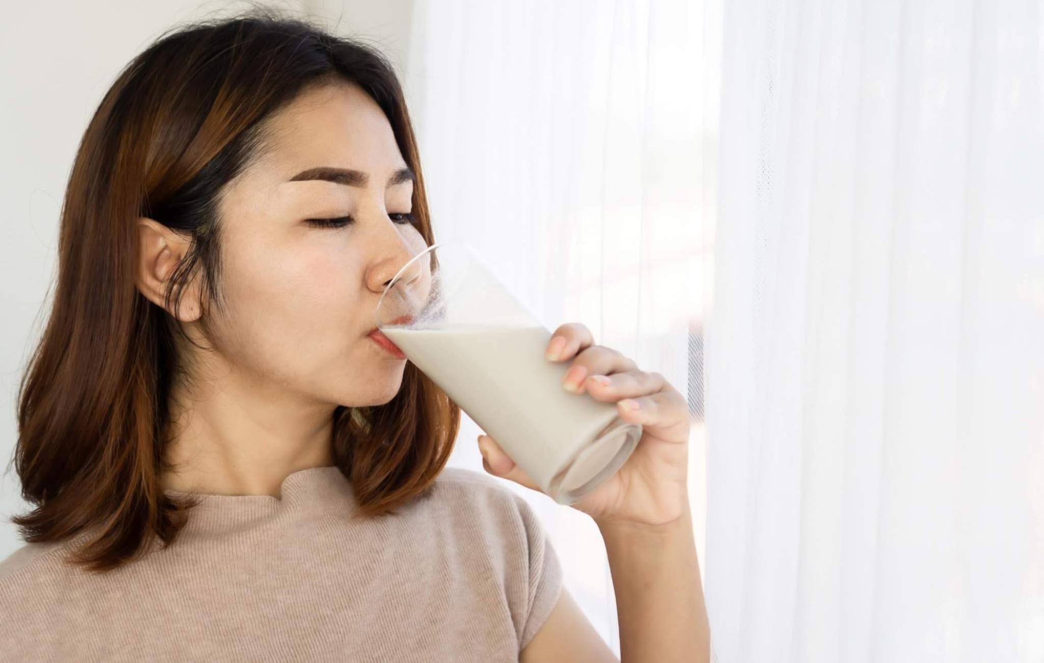 Uống sữa đậu nành hỗ trợ giảm cân